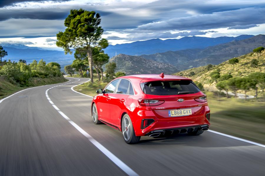  Kia Ceed GT 2019 года  (UK) (фото 9 из 43)